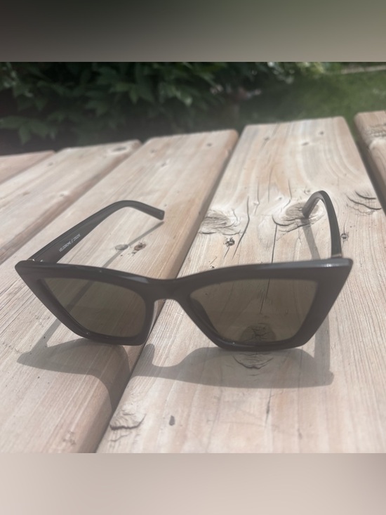 velodrome Accessories - Women’s Sunglasses in Dark Black